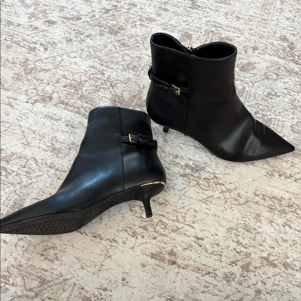 Michael Kors zip gold kitten heel ankle boot 8.5